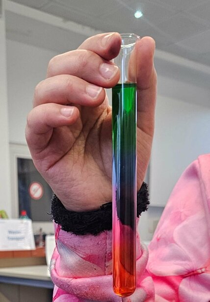 653b2ab5-b718-48d9-9944-8f077a256e25